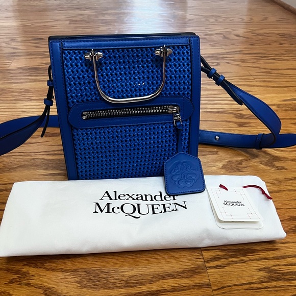 😊SOLD😊Alexander McQueen The Short Story tote bag - Picture 6 of 13